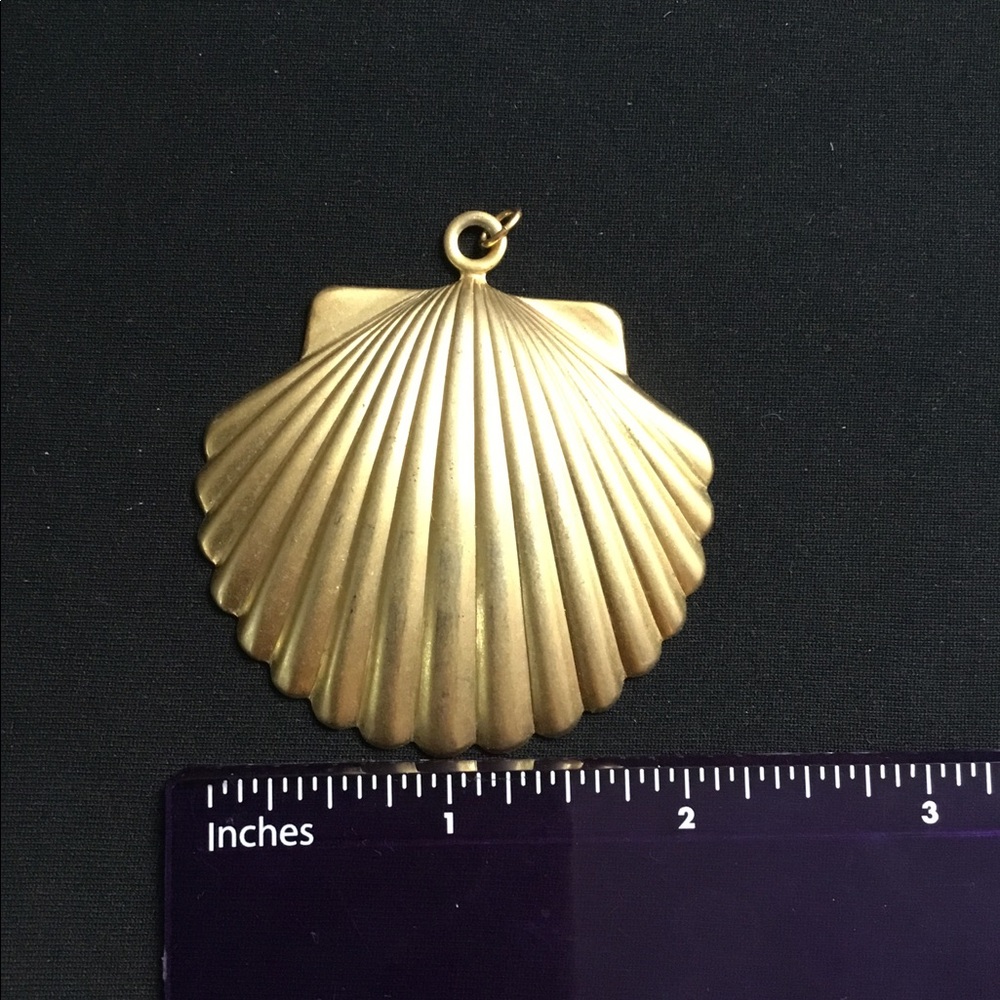 Shell pendant